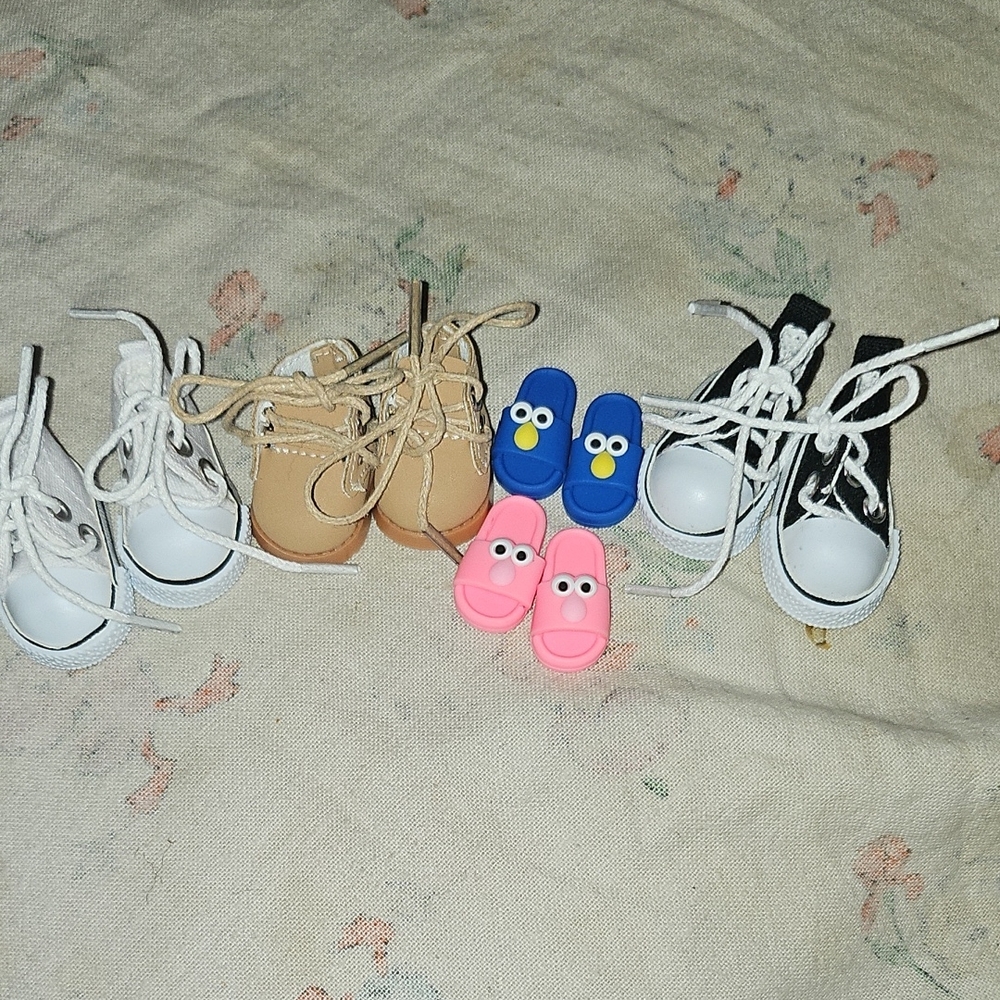Kids Doll Tan and Black Lace-Up Shoes